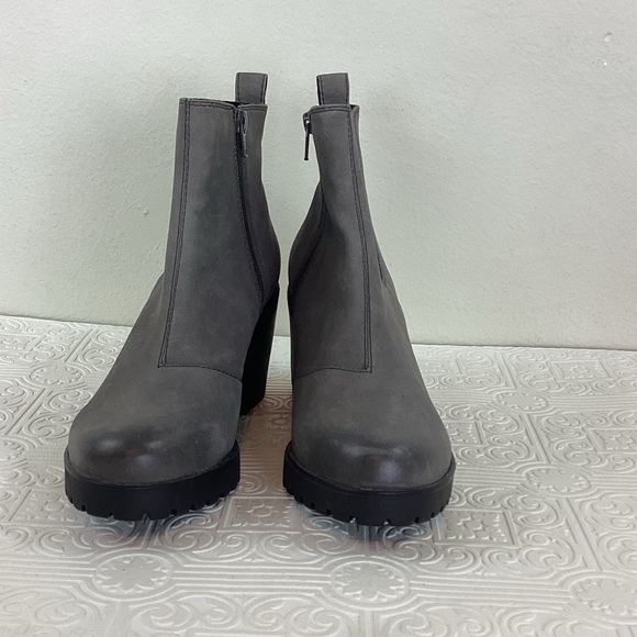 Vagabond Chunky Grace Nubuck Leather Chelsea Platform Heeled Ankle Boots - Picture 5 of 12